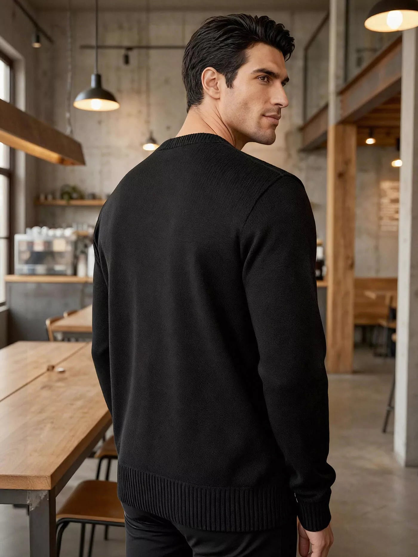 Vyriškas juodas megztinis Wilson