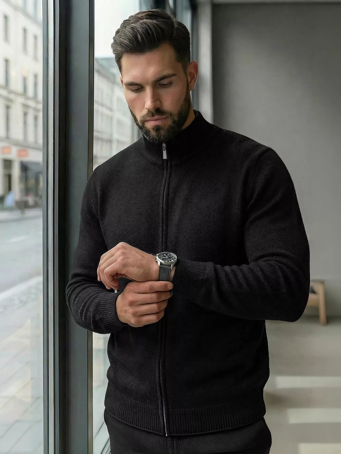 Vyriškas juodas megztinis Nelson