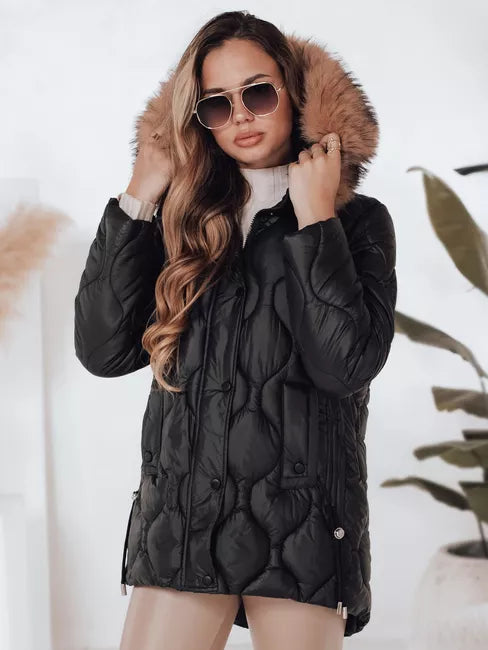 Moteriška juoda žieminė striukė su rudu kailiuku Lumor