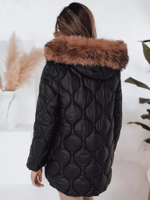 Moteriška juoda žieminė striukė su rudu kailiuku Lumor