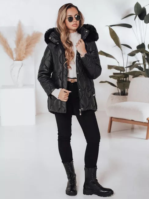 Moteriška juoda žieminė striukė su juodu kailiuku Lumor