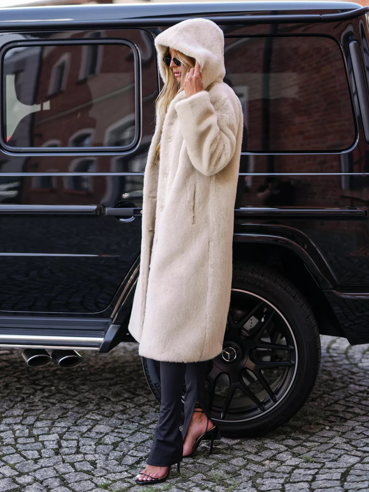 Moteriška ilga rusva žieminė striukė iš dirbtinio kailio Vesta