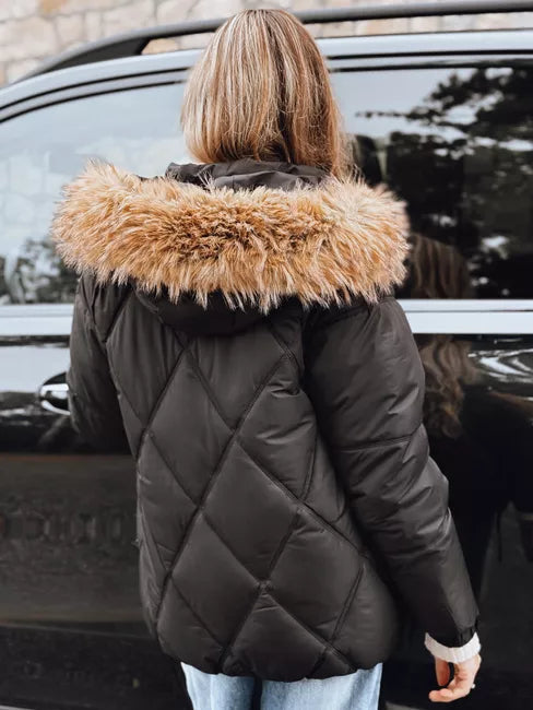 Moteriška juoda žieminė striukė su gobtuvu Mari