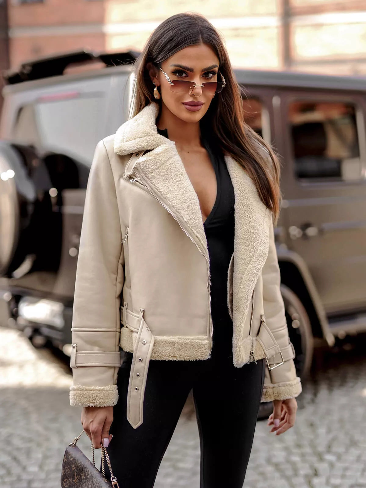 Moteriška rusva odinė striukė su kailiuku Elen