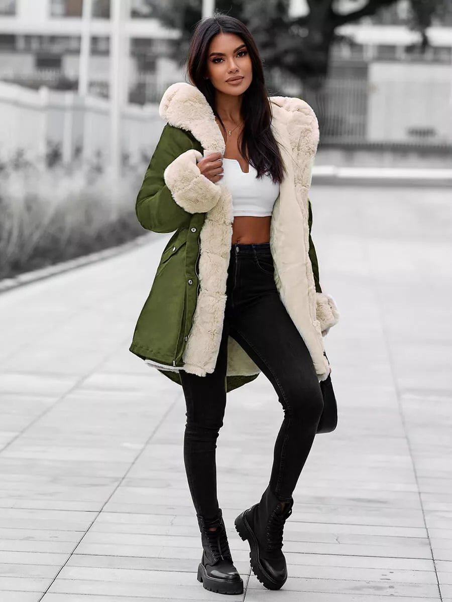 Žalia moteriška striukė Moly