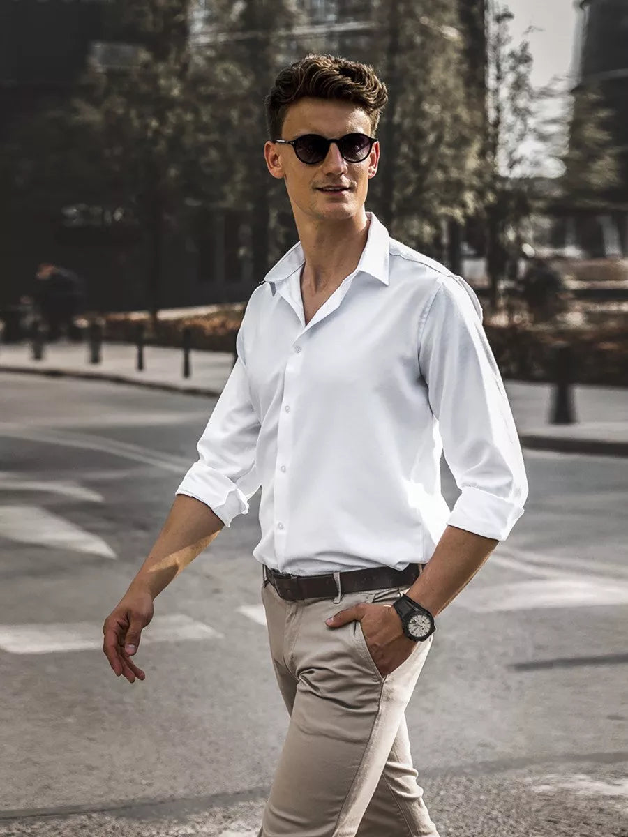 Baltos spalvos marškiniai Intense