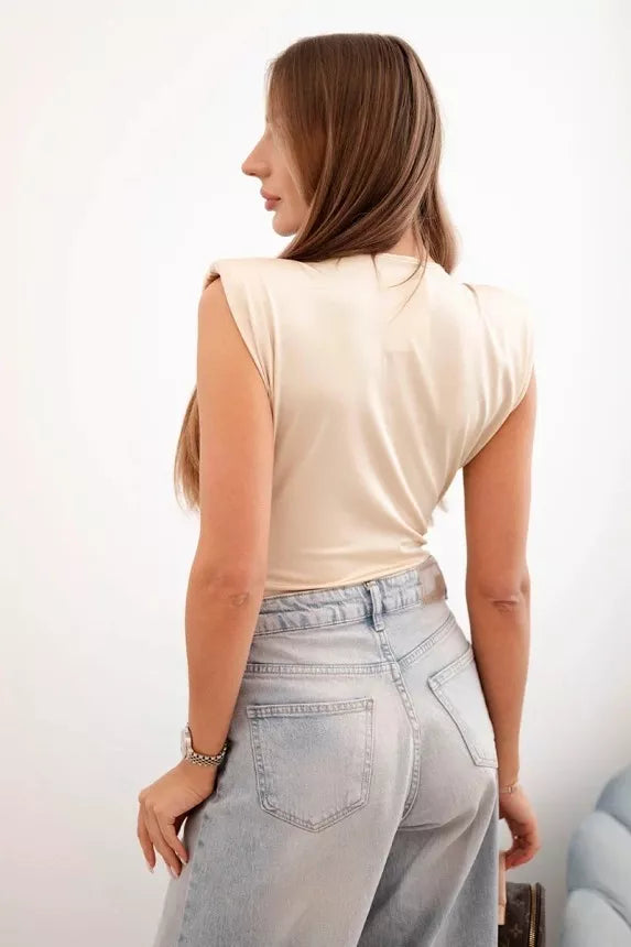 Moteriška palaidinė rusvos spalvos su gilia iškirpte Ana