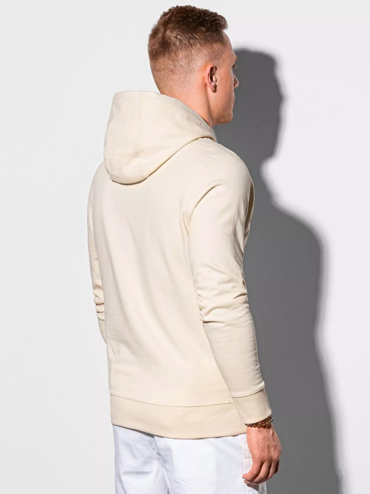 Gelsvos spalvos džemperis su gobtuvu No drama Llama