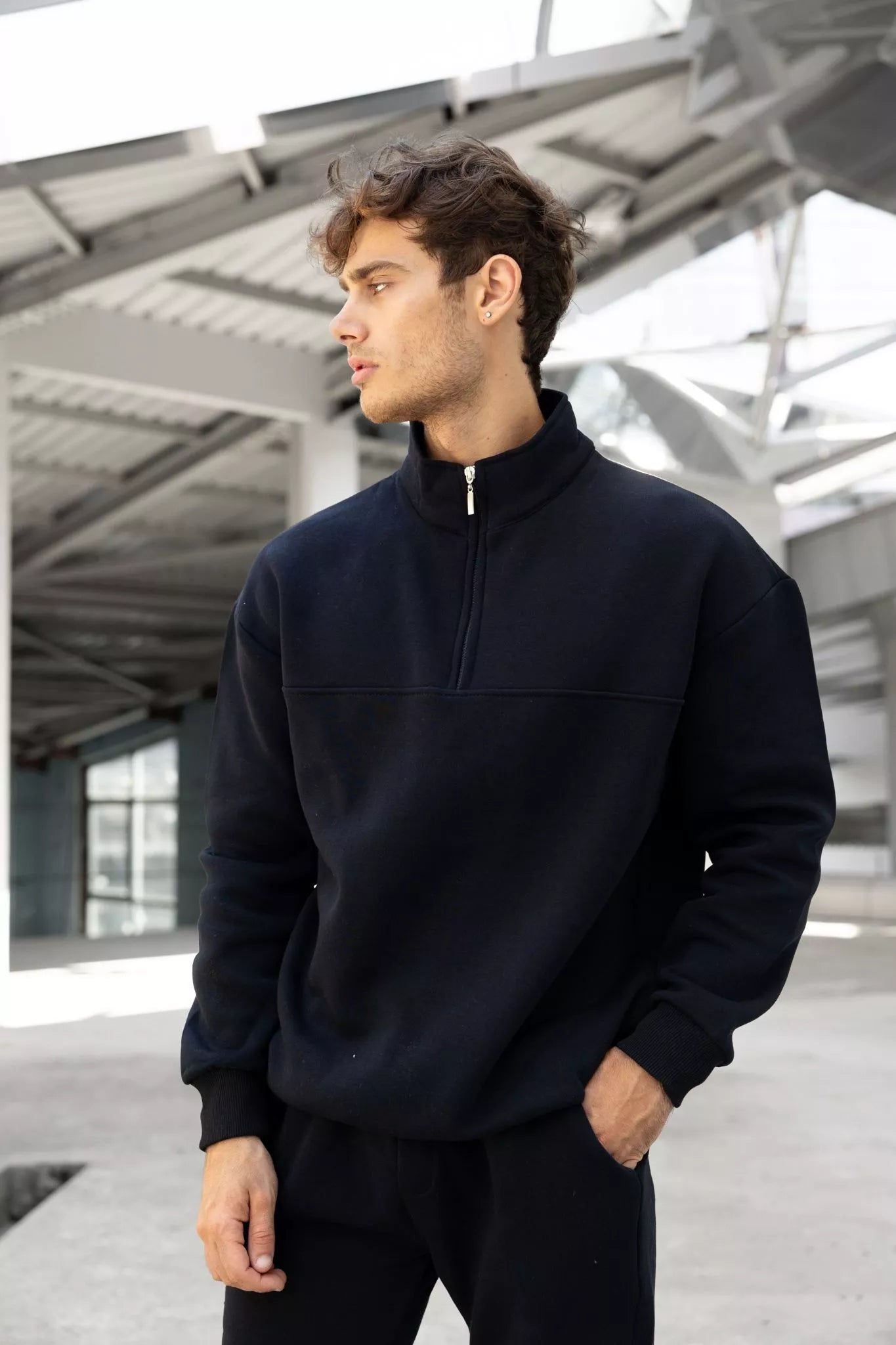 Juodas vyriškas komplektas Gerol