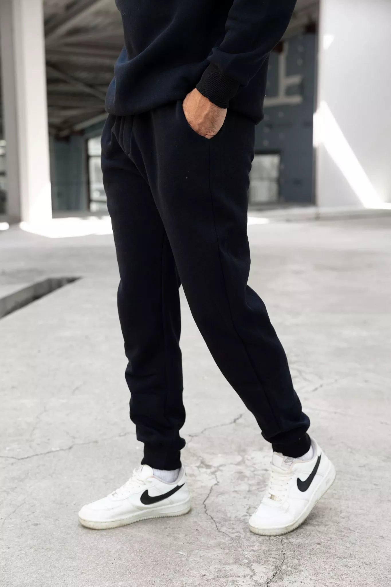 Juodas vyriškas komplektas Lipo