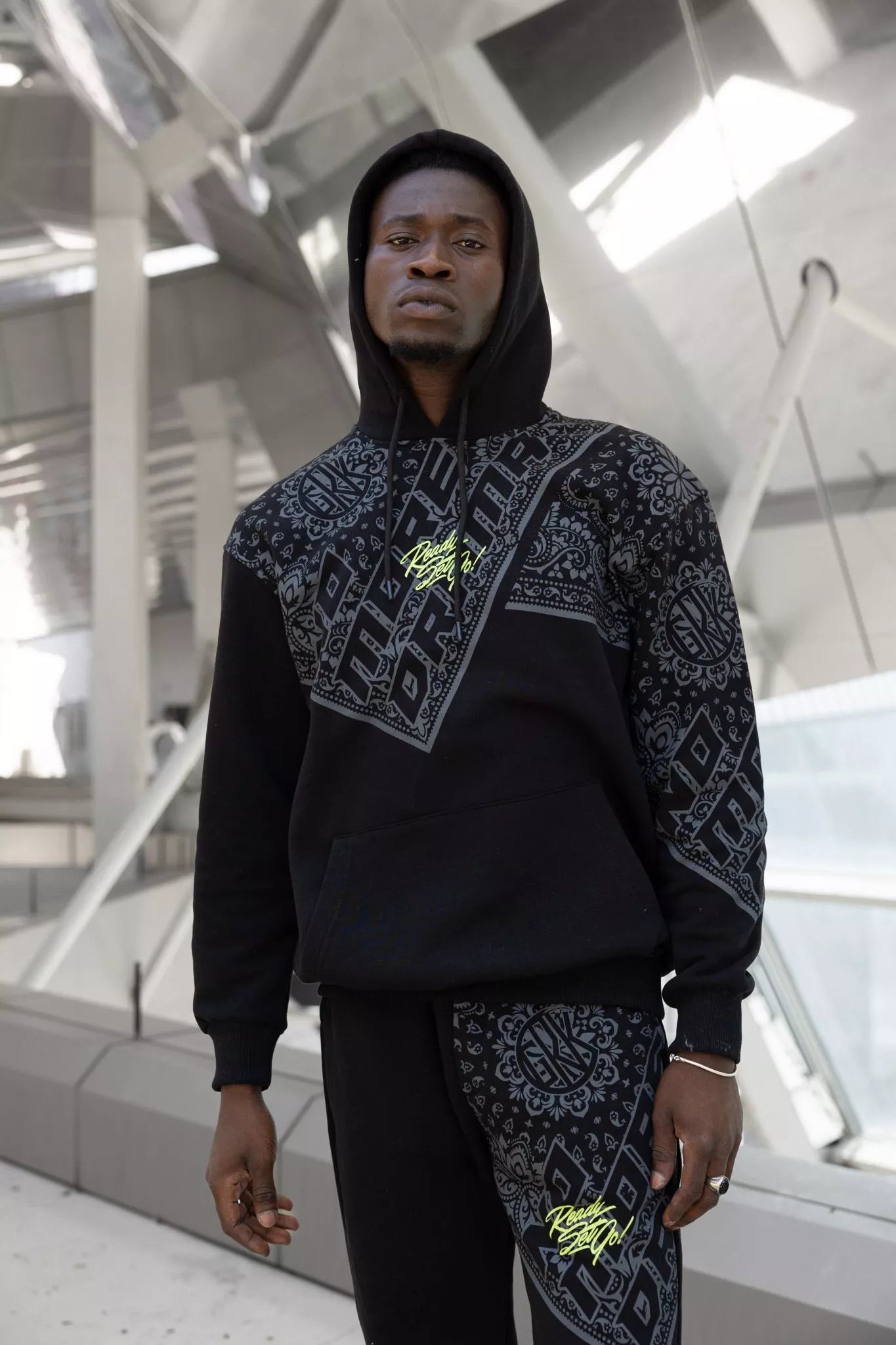 Juodas laisvalaikio komplektas vyrams Margis