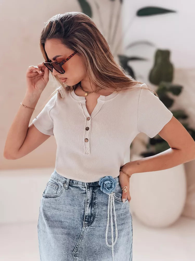 Moteriška rusvos spalvos palaidinė Kiss Look