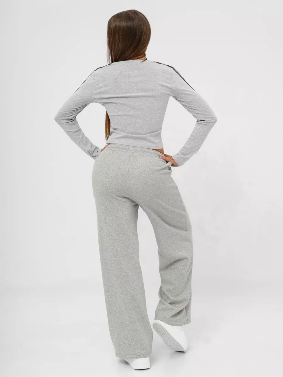 Moteriškos pilkos spalvos komplektas 75