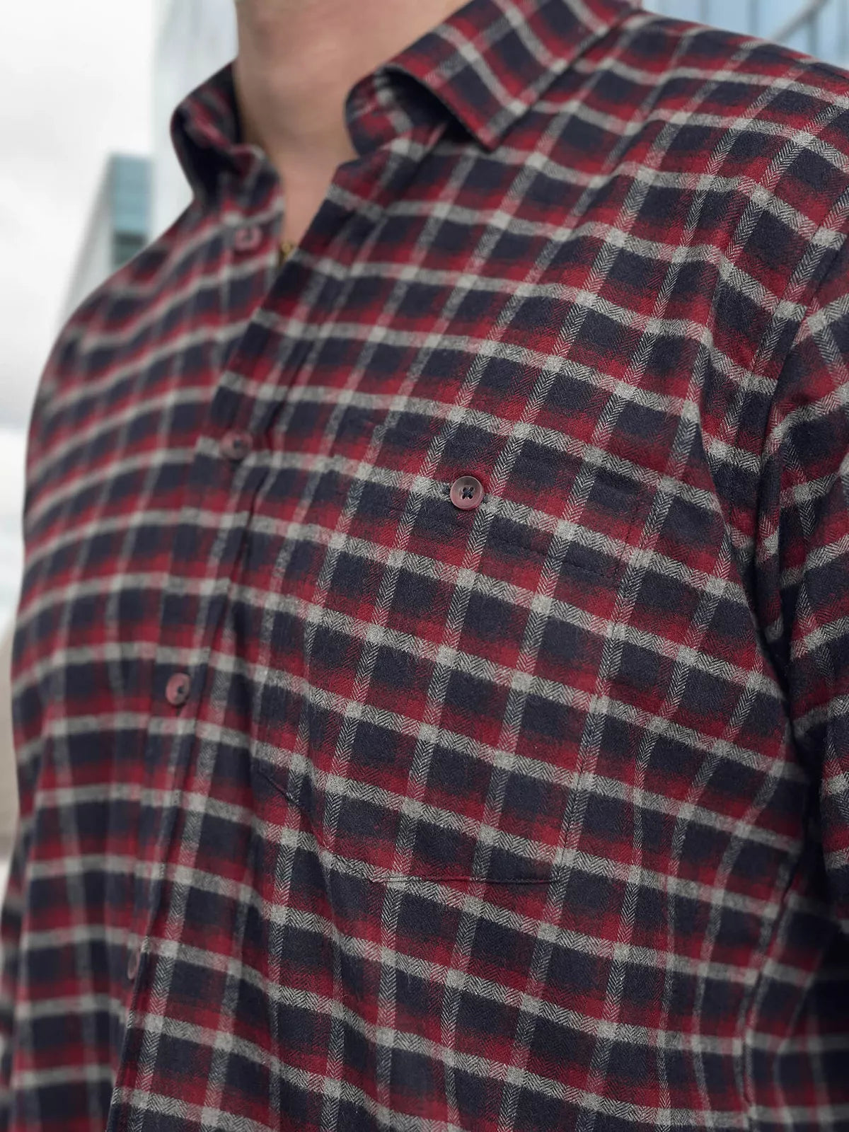 Vyriški tamsiai mėlyni-bordo languoti marškiniai Marino