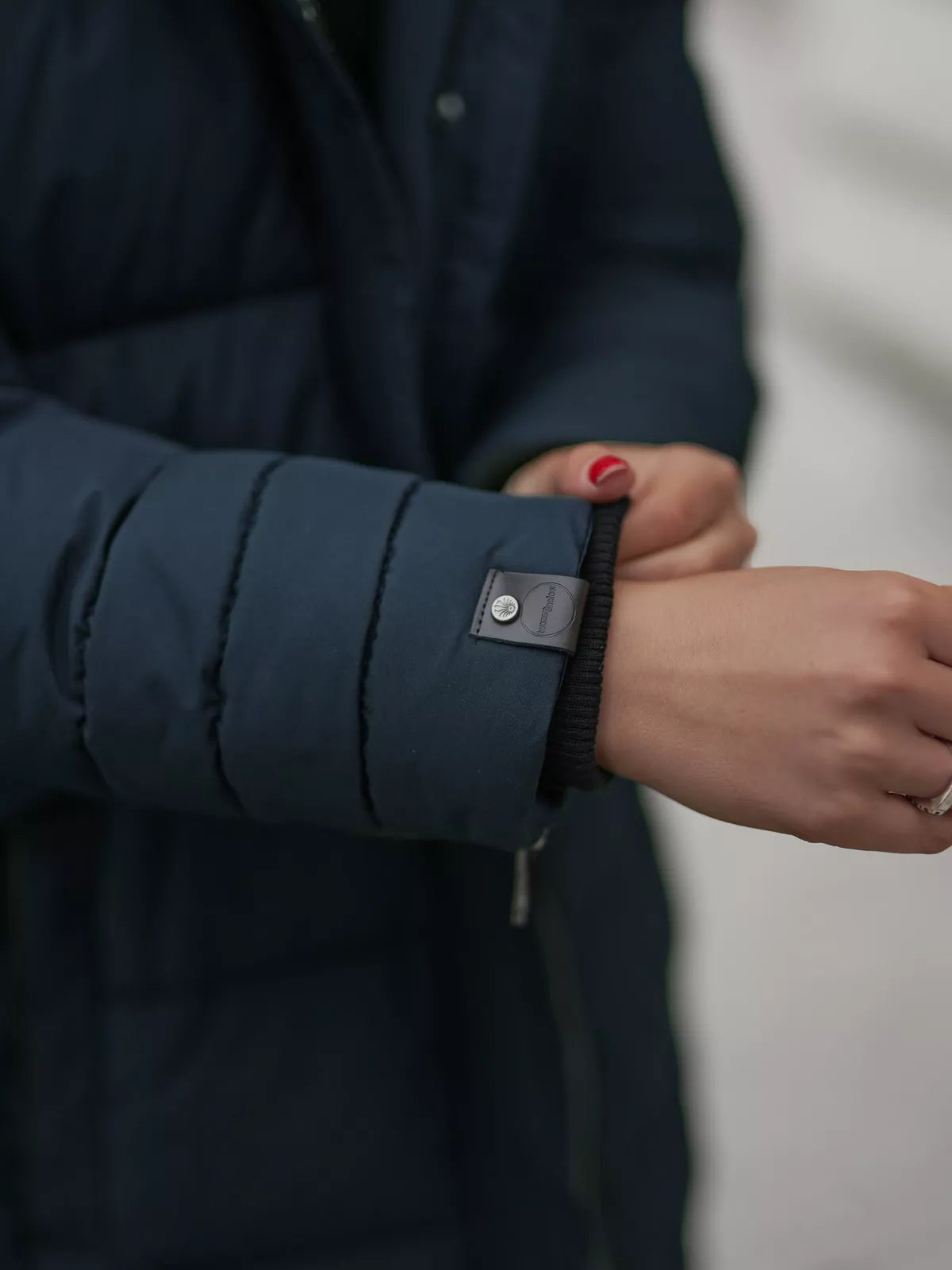 Žieminė ilga moteriška tamsiai mėlyna striukė Marni