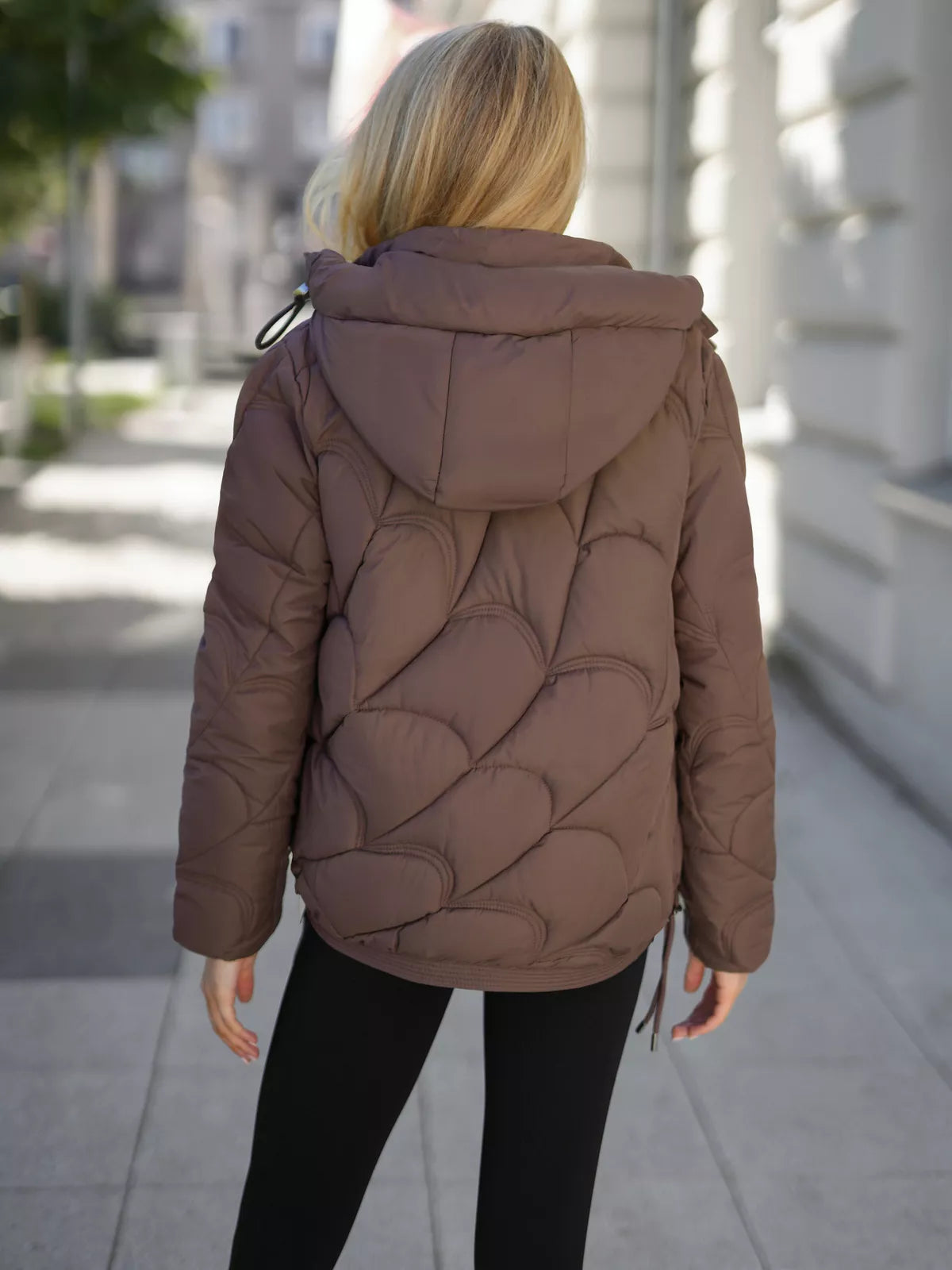 Moteriška rudos spalvos striukė Muna