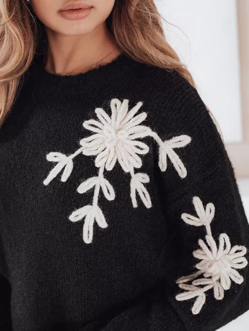 Moteriškas juodas megztinis Daga