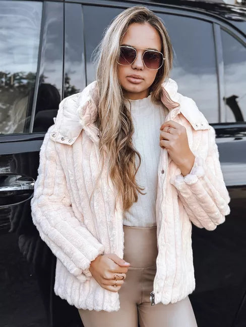 Moteriškas rusva kailinis švarkas su gobtuvu Marly