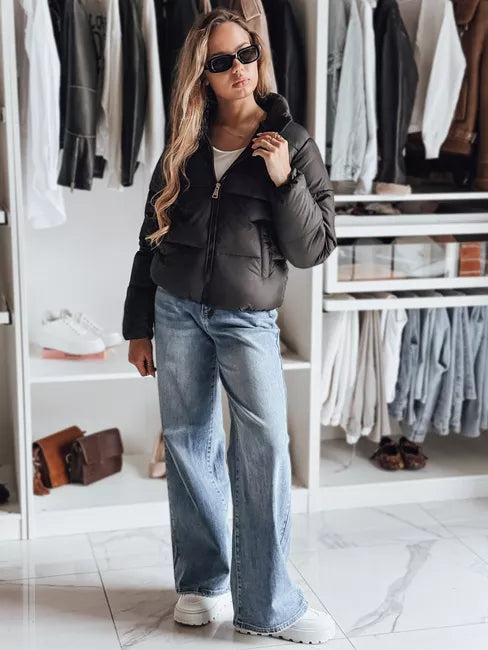 Moteriška juoda žieminė striukė Glam