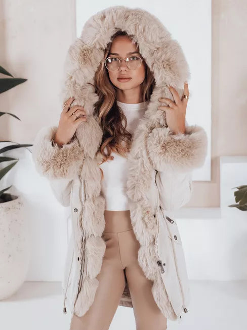 Moteriška balta striukė Gibon