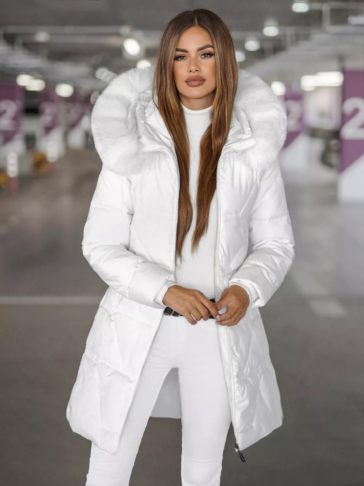 Moteriška baltos spalvos paltas Stel