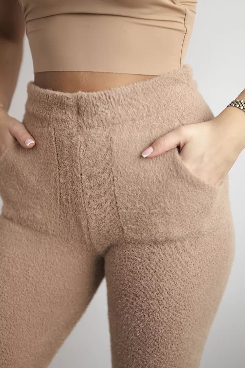 Moteriškas smėlio spalvos komplektas Minky