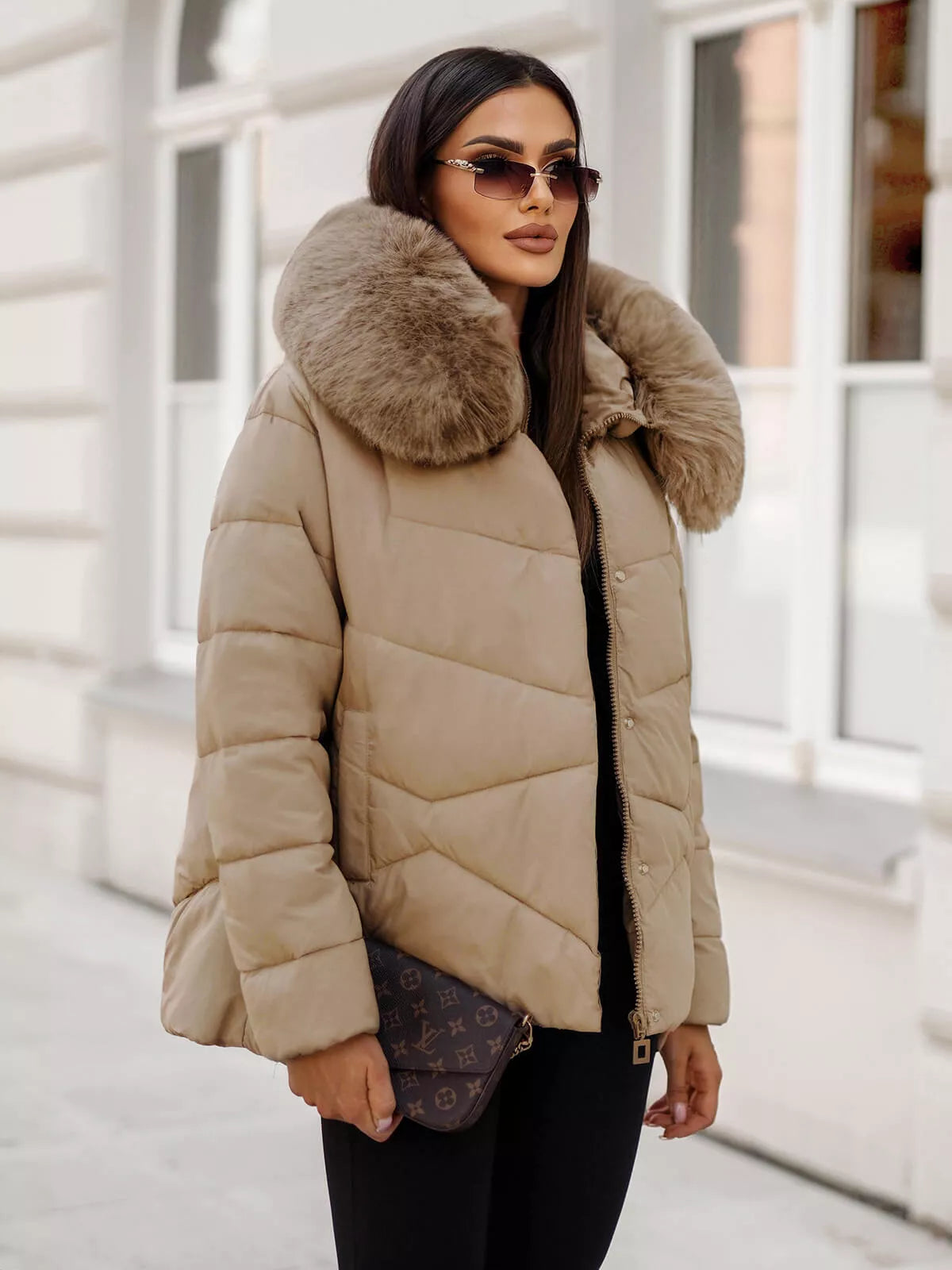 Ruda moteriška striukė Marind