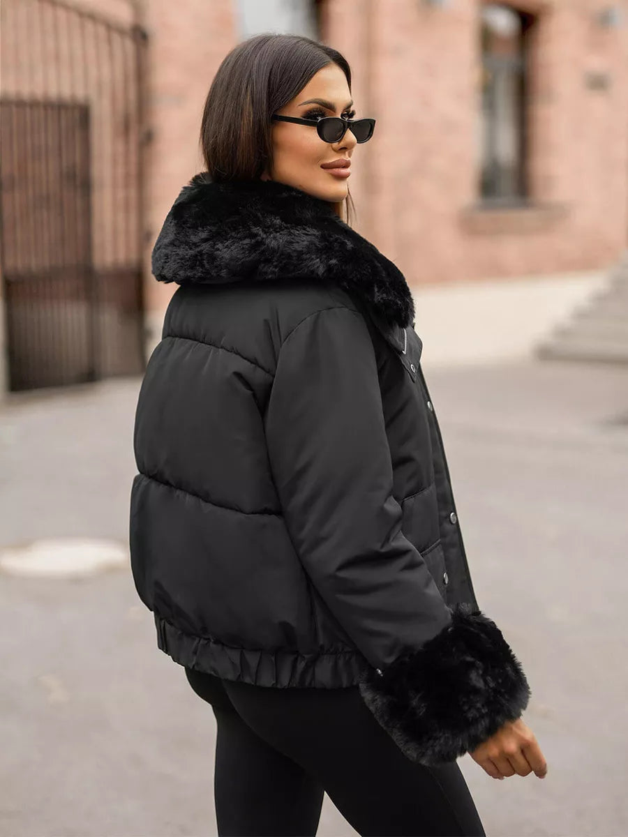 Moteriška juoda striukė Lara