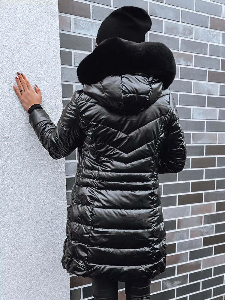 Moteriška juoda žieminė striukė Dona