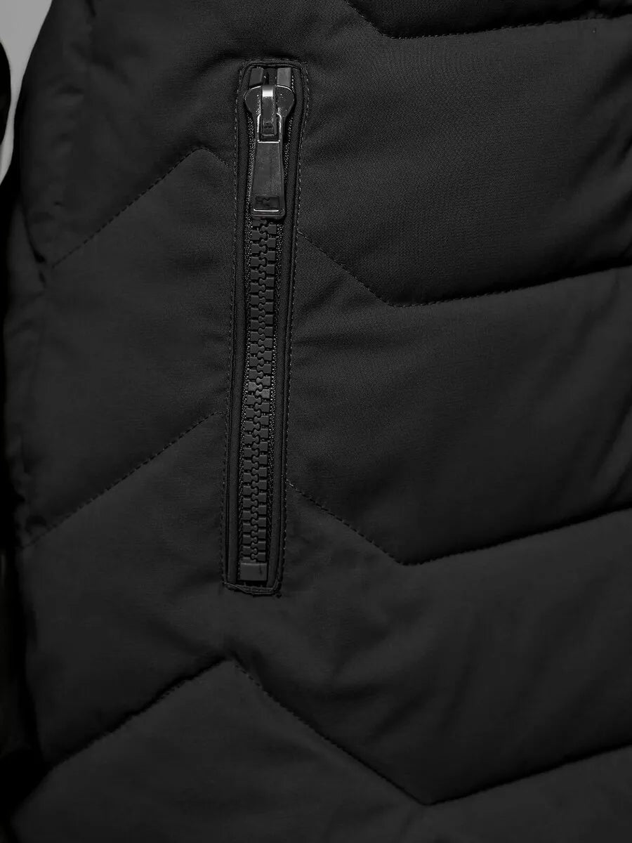 Juoda moteriška žieminė striukė Tamira