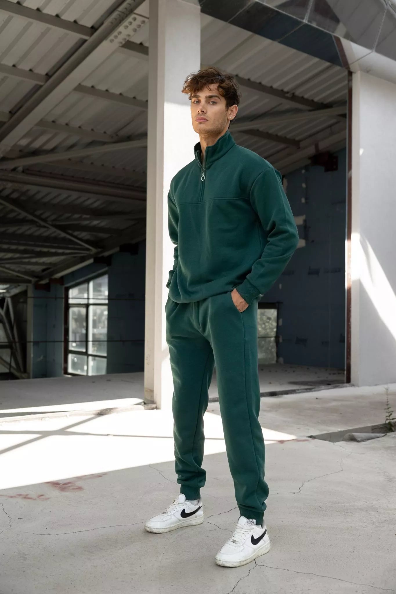 Tamsiai žalias vyriškas komplektas Gerol