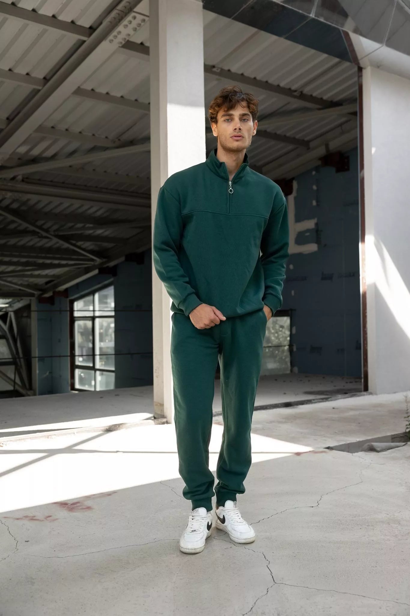 Tamsiai žalias vyriškas komplektas Gerol