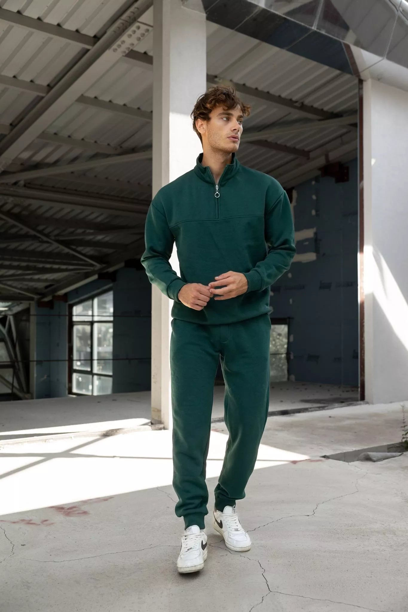 Tamsiai žalias vyriškas komplektas Gerol