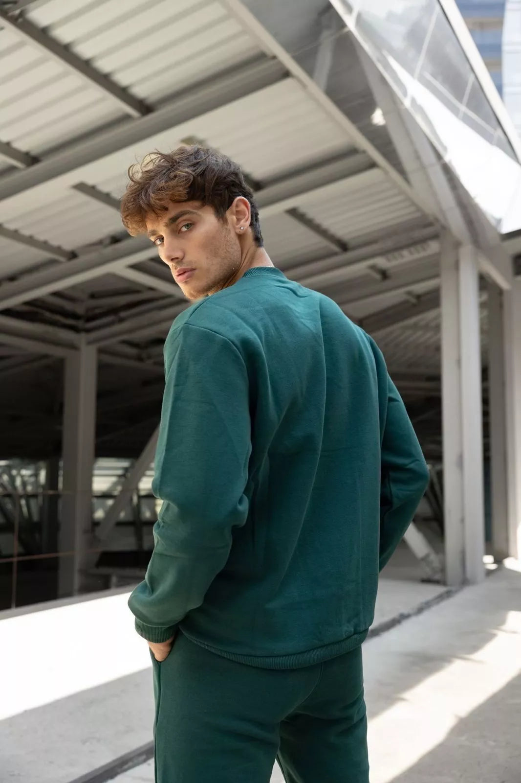 Tamsiai žalias vyriškas komplektas Lipo