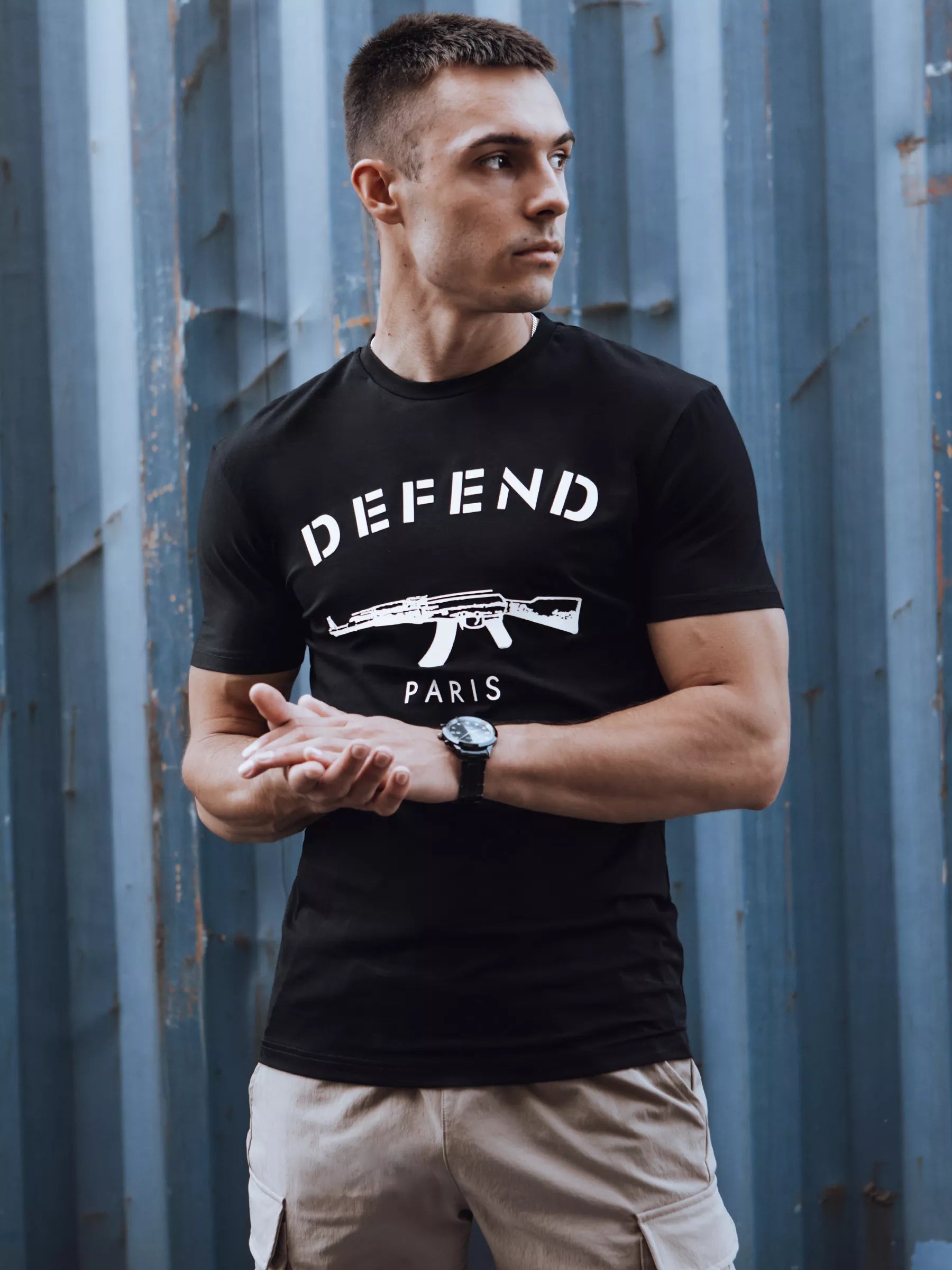 Vyriški juodi marškinėliai Defend