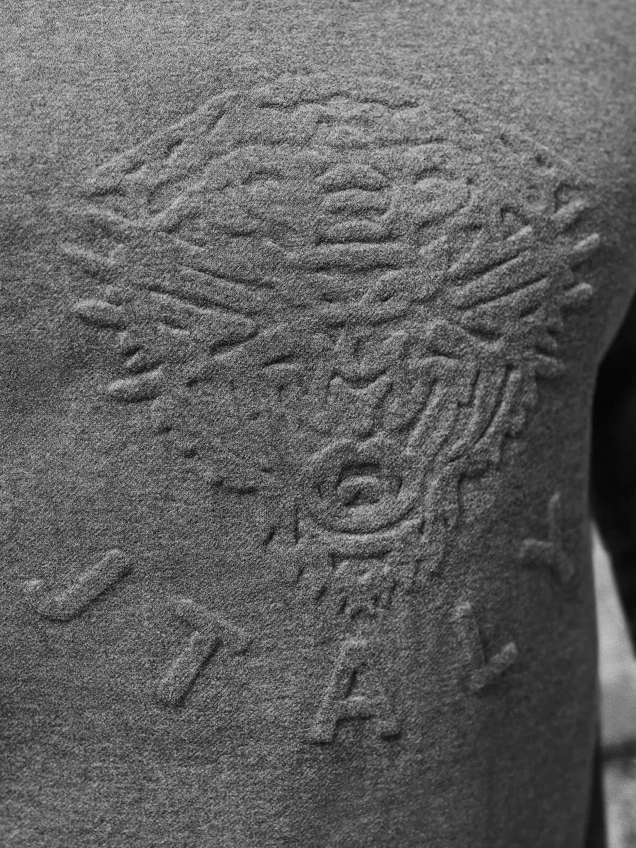 Vyriškas pilkas megztinis Italy