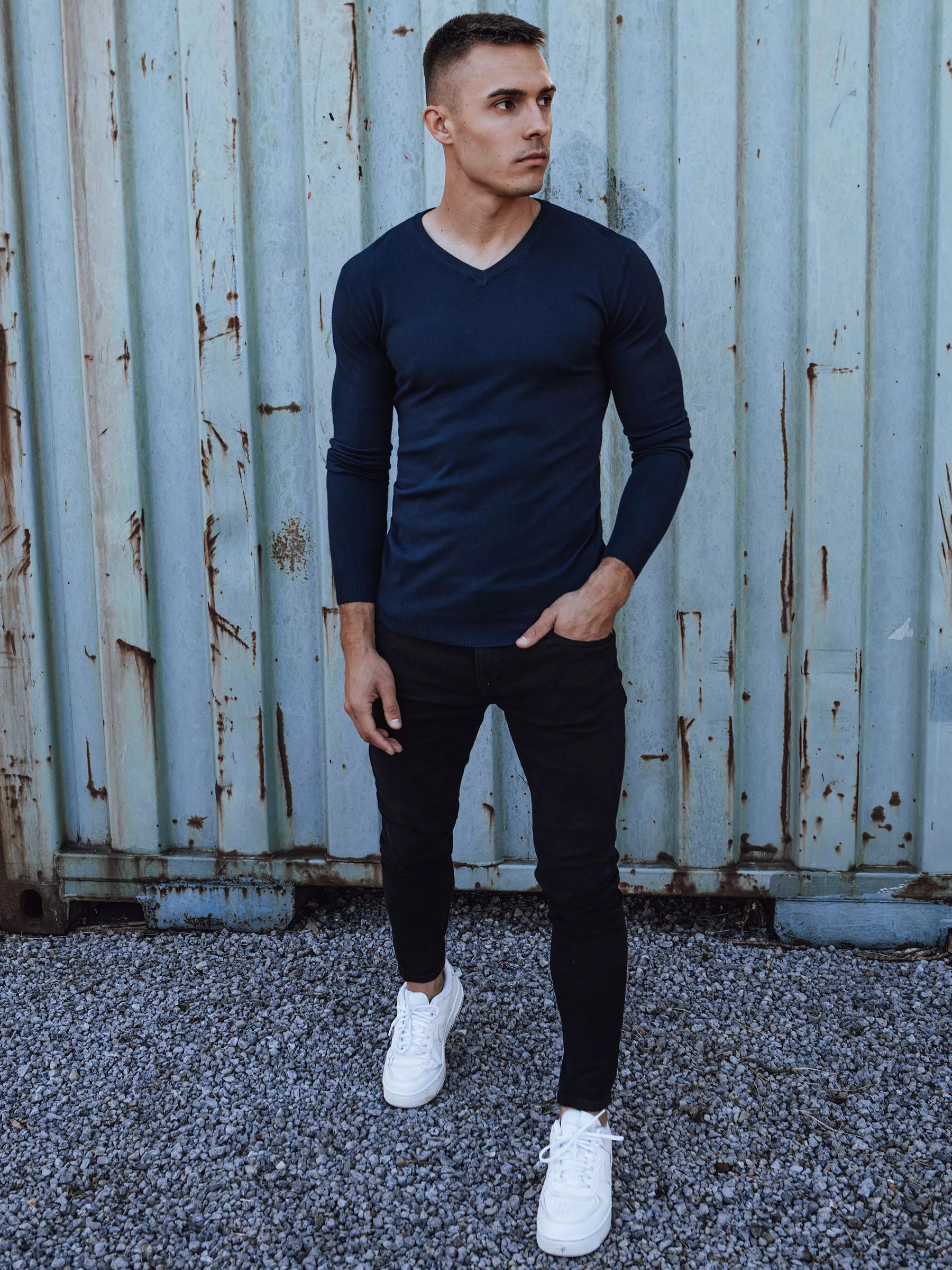 Tamsiai mėlynas vyriškas megztinis Henri