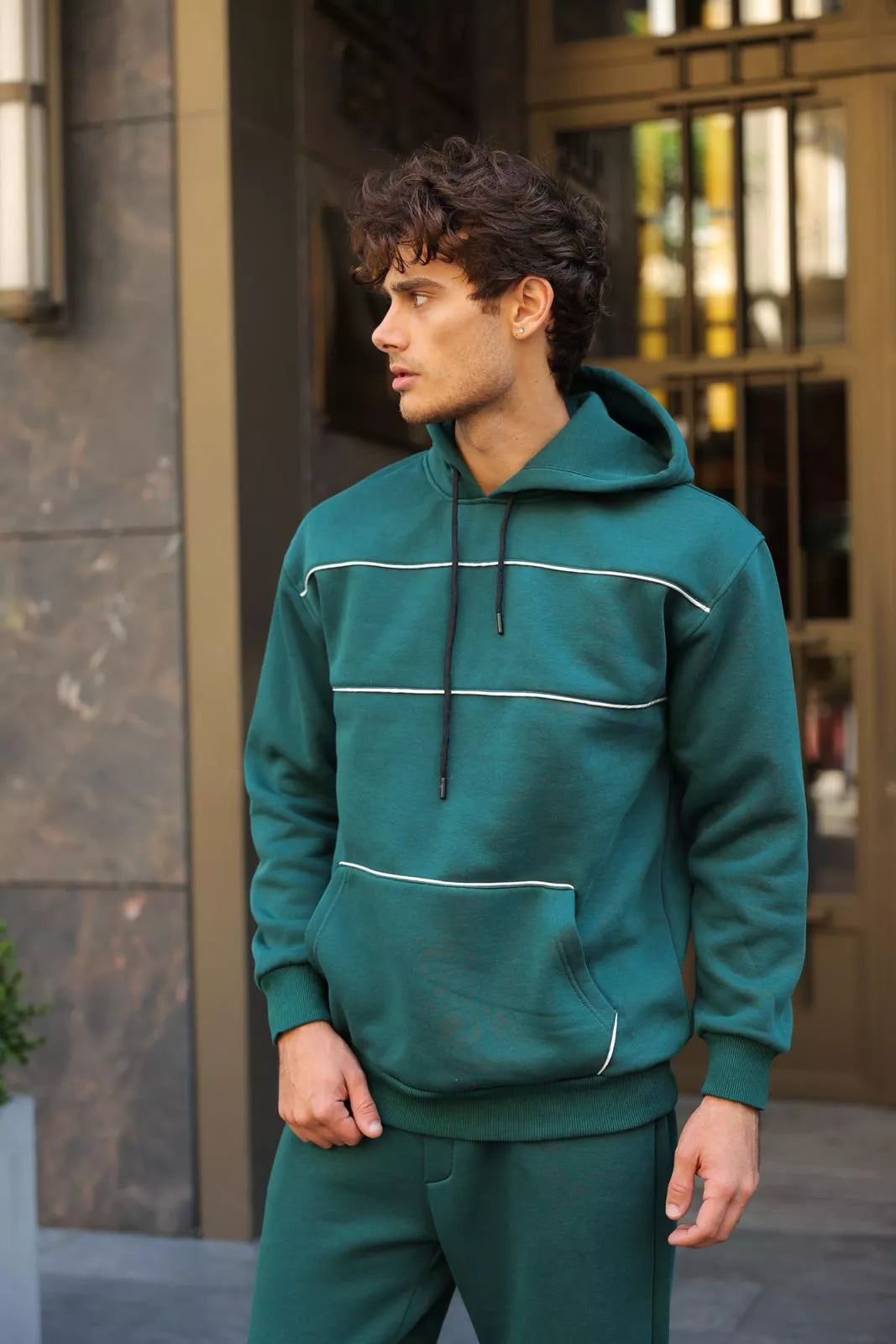 Žalias vyriškas sportinis kostiumas Solo