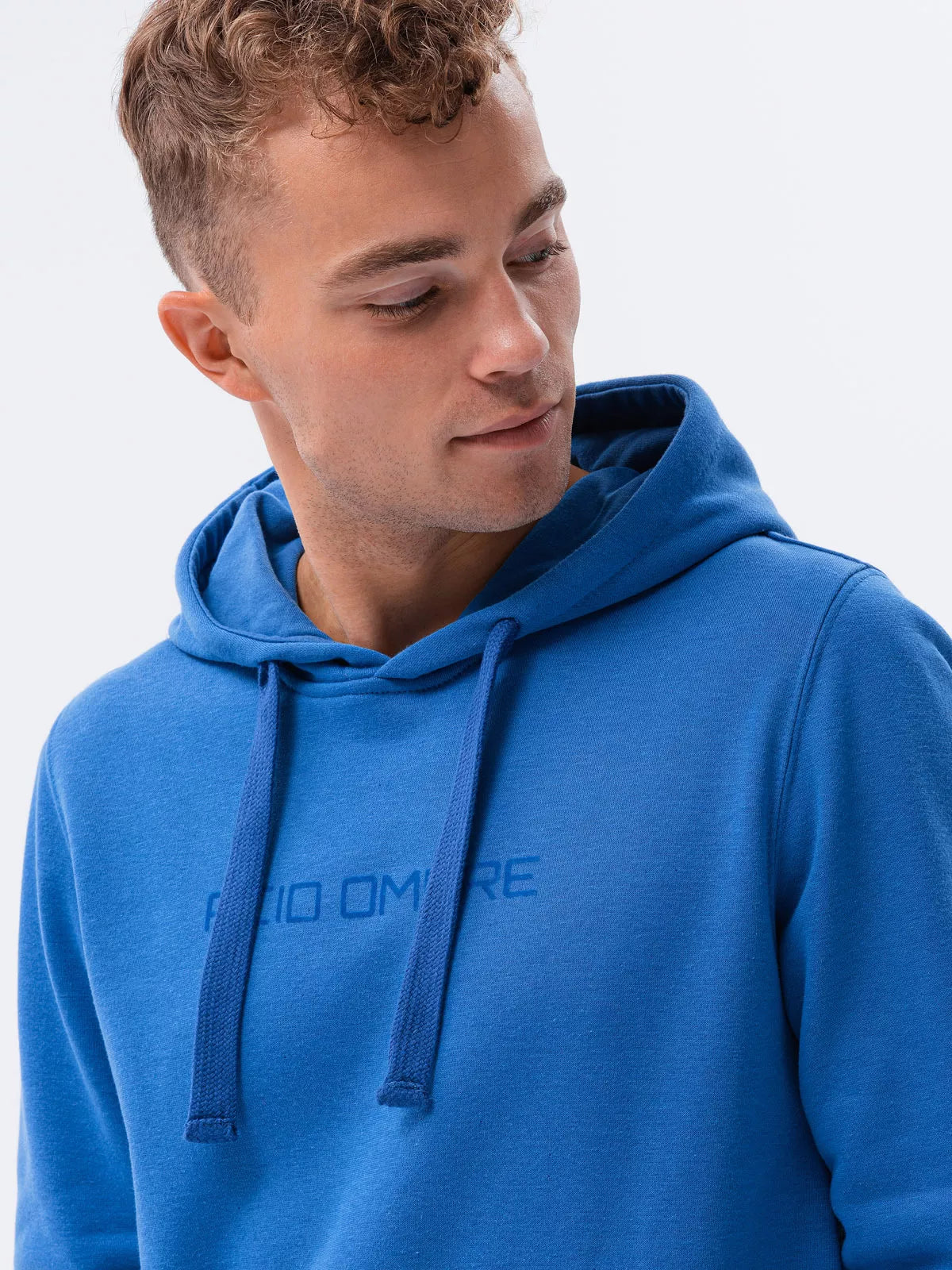 Mėlynas vyriškas džemperis Lutol